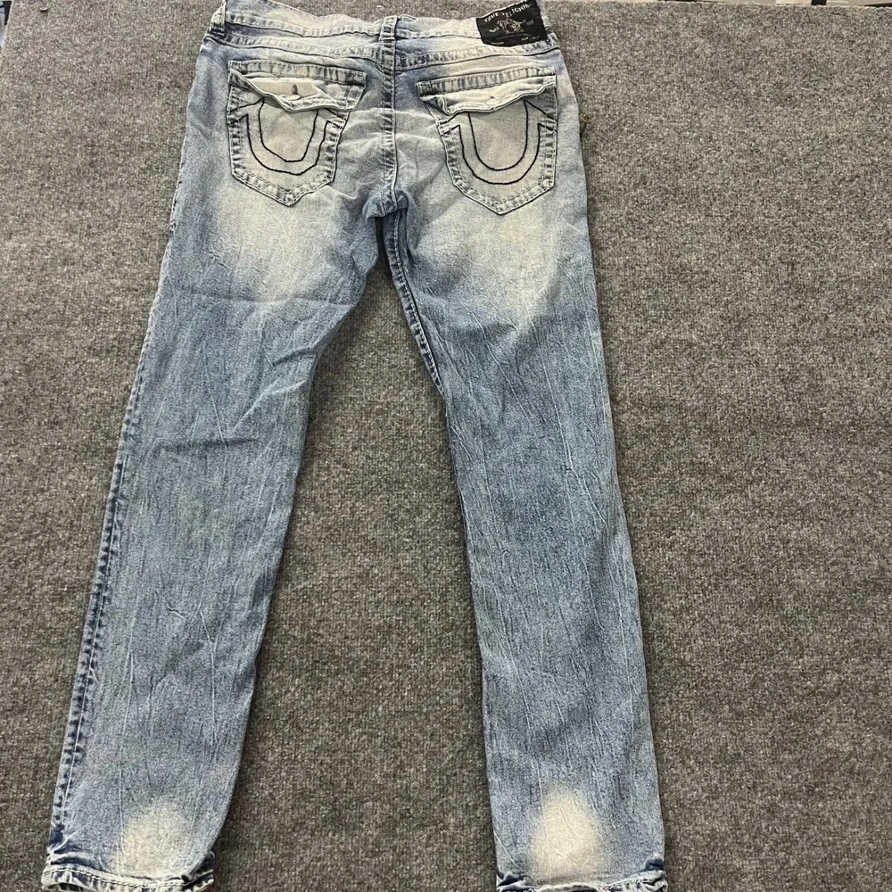 True Religion Jeans Mens Size 36 Blue Rocco Relaxed Acid Wash Stretch Denim